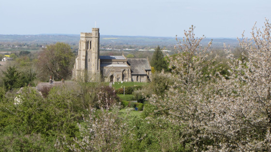 L'&eacute;glise d'Ellesborough vue depuis Beacon Hill