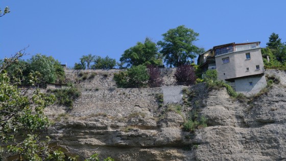 Embrun - Du lac à la falaise