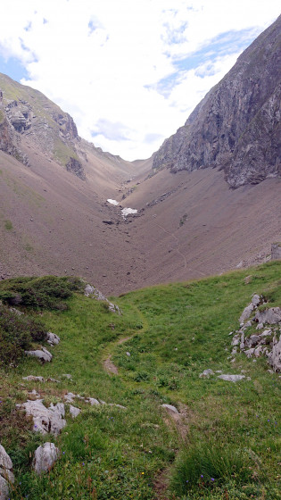 En bas du pierrier