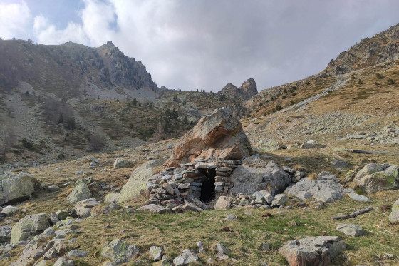 en contrebas du Caïre Fourchu