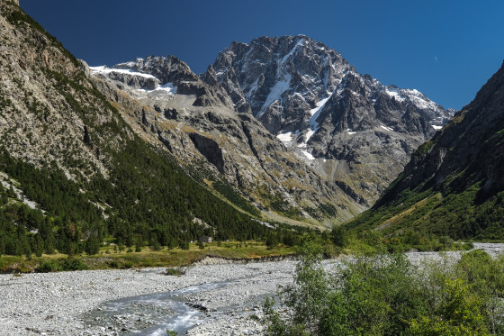 En longeant le Vénéon