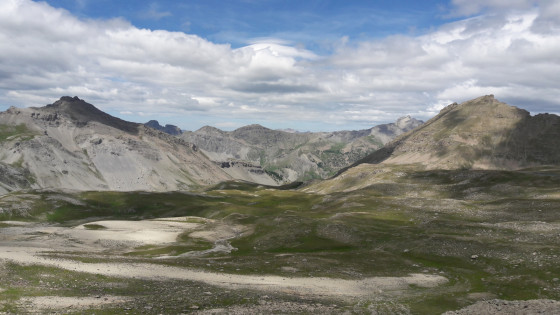 En montant à la baisse de la Boulière