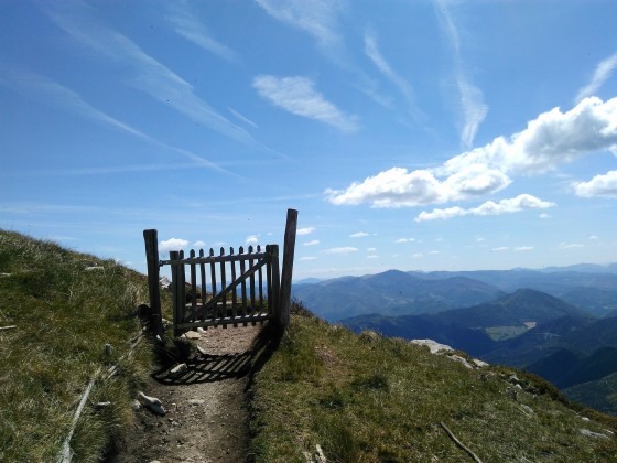 En montant la Roche Courbe