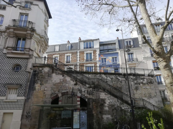 En remontant vers la Place Denfert-Rochereau