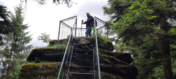ENCORE UNE PASSERELLE