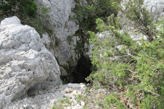 Entrée de l\'aven Sarcophage