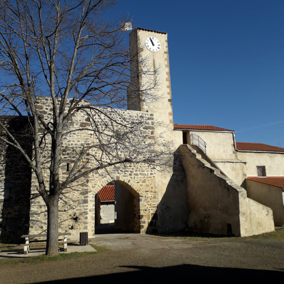 Entrée du château de Meilhaud
