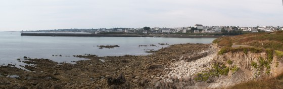 Entr&eacute;e du port d'Audierne