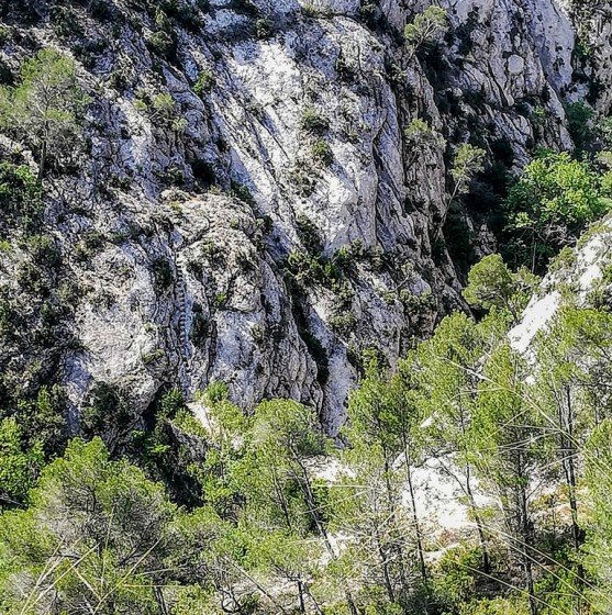 Escaliers taillés dans la roche