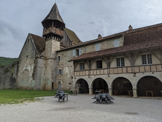 Espagnac - Le cloître du prieuré (XIIIème)