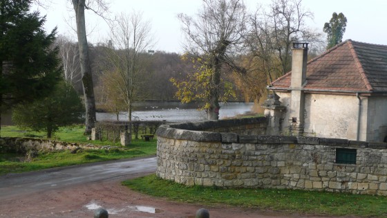Etang dans la vallée de l\'Automne