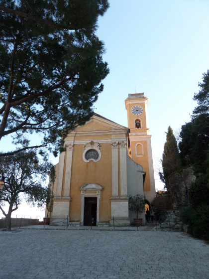 Eze church with no tourists in the photo!