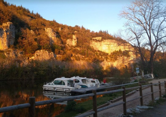 Falaise de Bouziès
