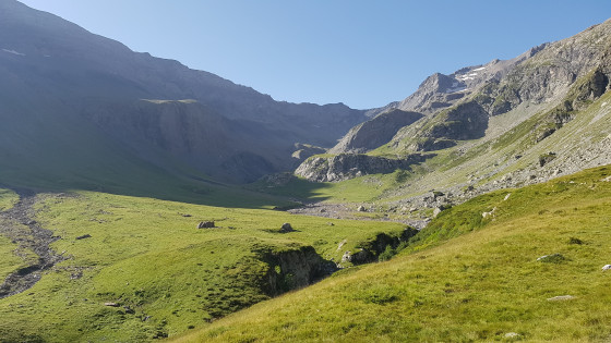 Fond de la vallée avant la véritable ascension