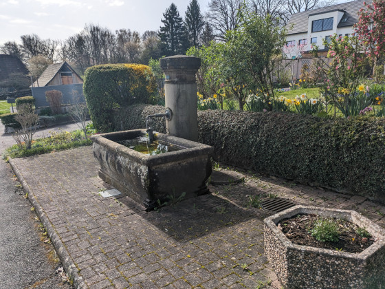 Fontaine au bord de la route