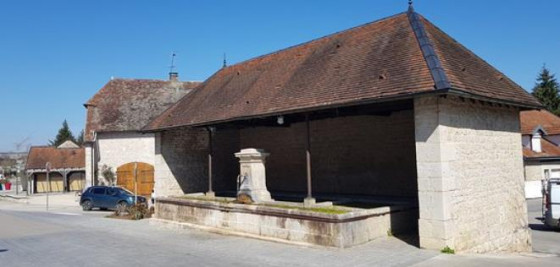 Fontaine-lavoir à Devecey