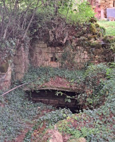 Fontaine médiévale
