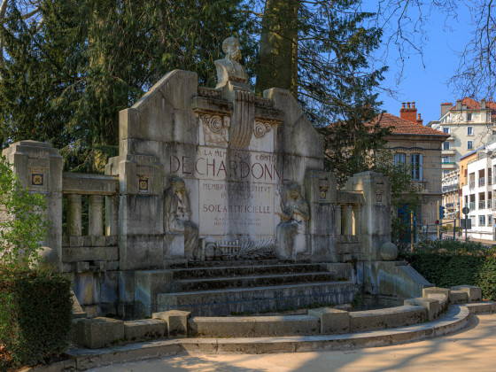 Fontaine Monument bassin Hilaire de Chardonnet