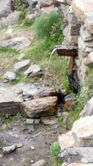 Fontaine près de l\'oratoire