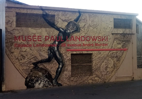 Fresque indiquant le Mus&eacute;e Paul Landowski