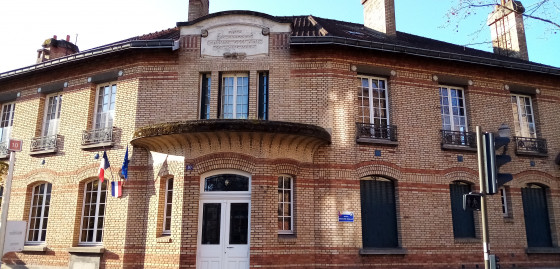 Fronton d\'école