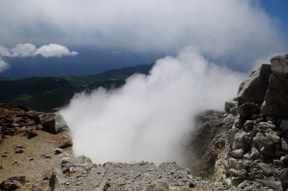 Fumée et nuages