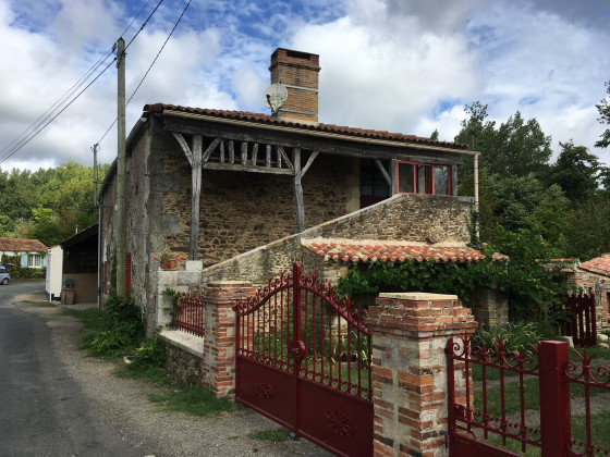 G&icirc;te au d&eacute;part de la randonn&eacute;e