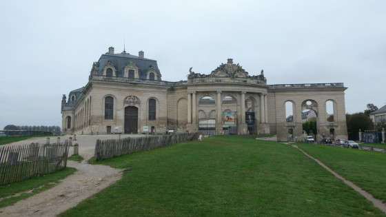 Grandes Écuries et porte Saint-Denis de Chantilly