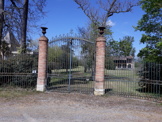 Grille du château Pican