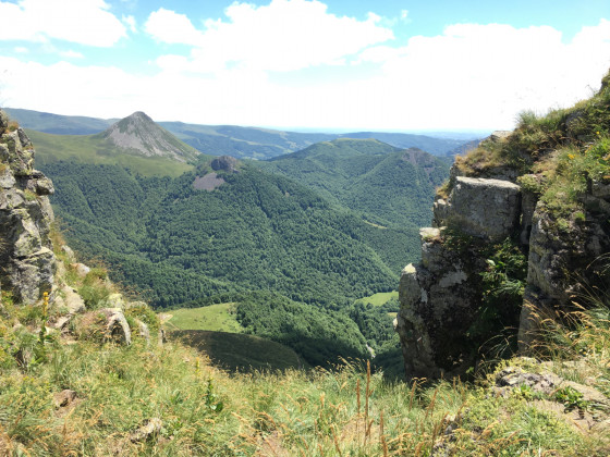 Griou, Griounou, Élancèze, Usclade, vus depuis la crête