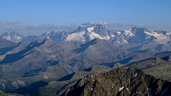Gros plan sur la Meije vue du Puy Gris