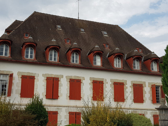 Grosse b&acirc;tisse