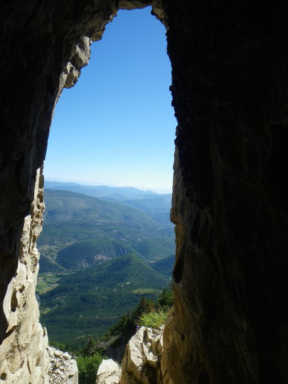 Grotte du Vent  Ravin de la Riaille Mt Ventoux nord