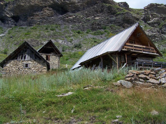 Hameau du Forest des Estaris
