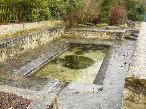 Hédouville. Le lavoir