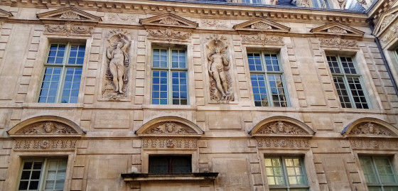 Hôtel de Sully
