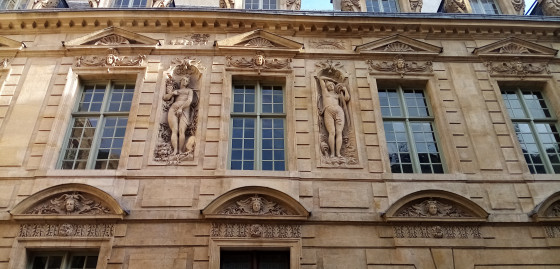 Hôtel de Sully