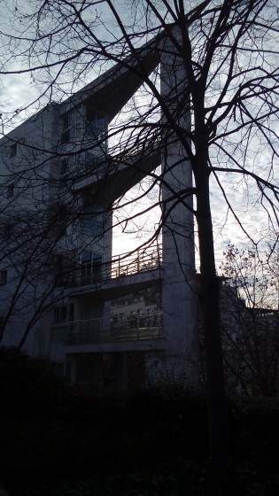 Immeuble en forme de proue de navire