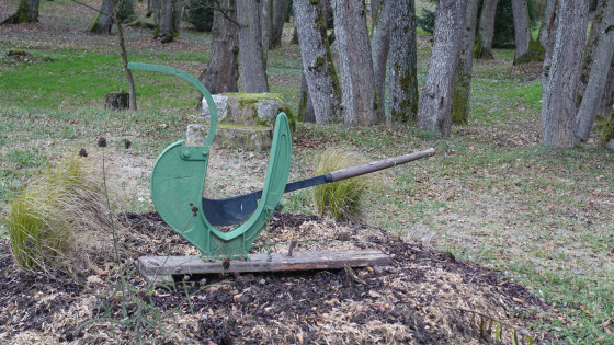 Instrument agricole coupe paille