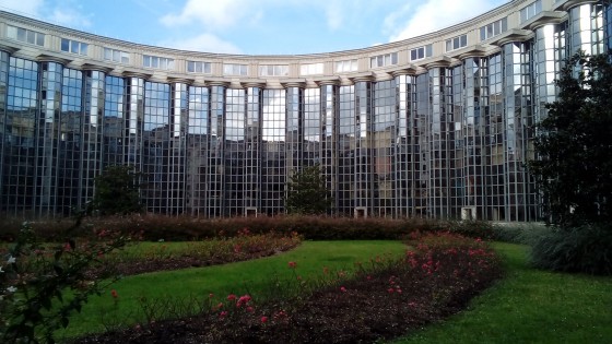 Jardin des Colonnes (Place de Séoul) Jardin des Colonnes (Place de Séoul)