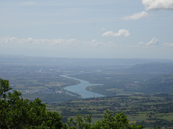 Joli point de vue sur les m&eacute;andres du Rh&ocirc;ne