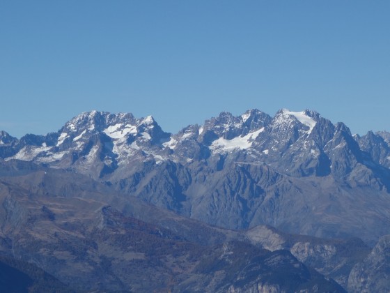 L'Ailefroide, Pic du Coup de Sabre, Pic Sans Nom, Barre des Écrins, Pelvoux au zoom
