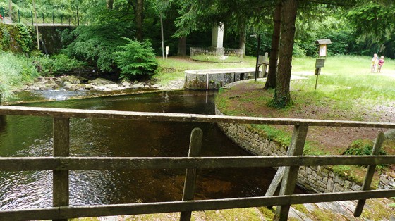L'Alzeau et la prise d'eau pour la Rigole