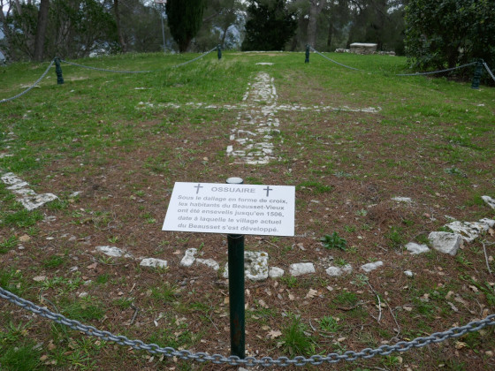 L\'ancien cimetière des habitants du vieux Beausset
