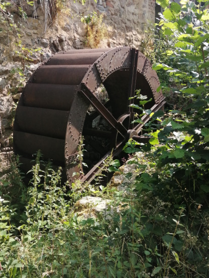 L'antique roue du moulin du Mas