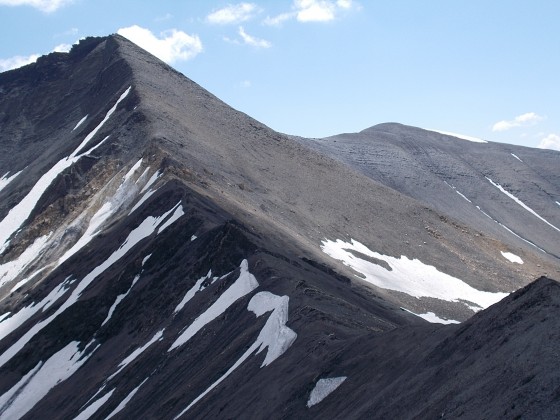 l\'arête sous le pic nord de la Buffe