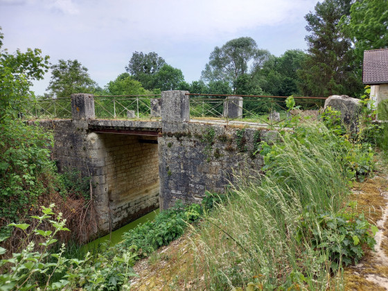 L\'Écluse du Colombier (commune de Saint-just)