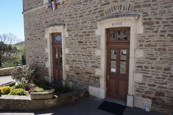L\'école et la mairie à Saint André la Côte