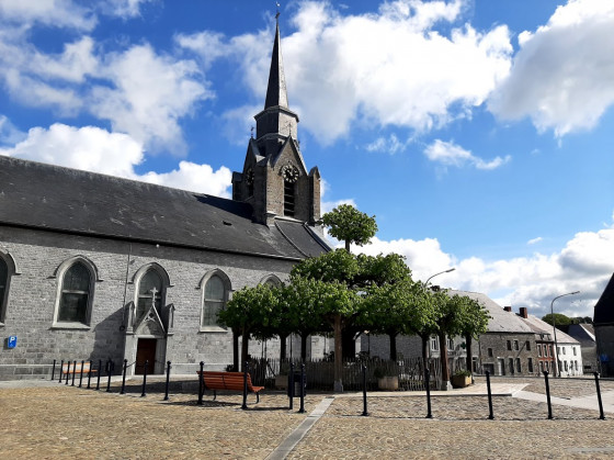 L'église Saint Jean-Baptiste et tilleul remarquable