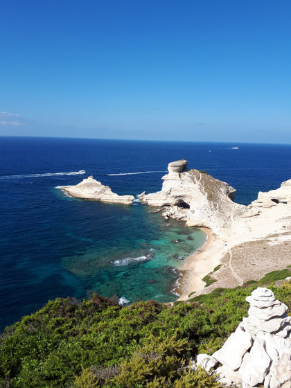 L\'île et la plage de Saint Antoine